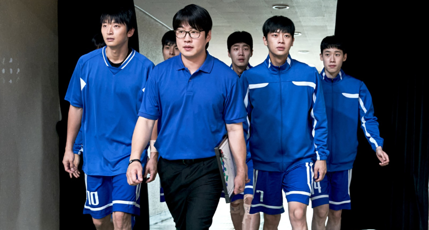 宛如真實版《灌籃高手》！《魯蛇大翻身》轟動全韓登「票房冠軍」　BTS成員RM也力挺